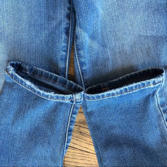 American Eagle Superstretch Light Wash Jegging | 6​​ - Picture 7 of 12